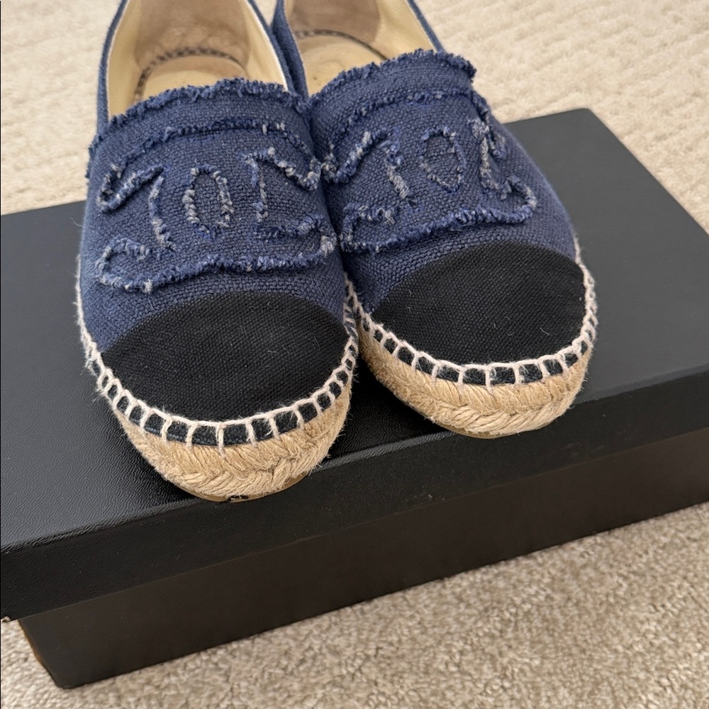 Chanel Women's Navy and Black Espadrilles